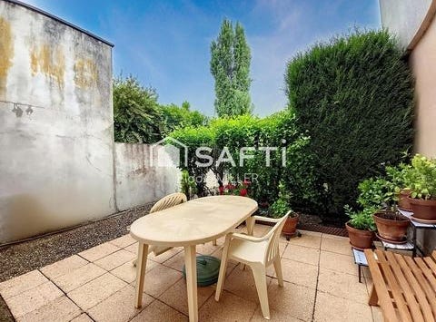 Neuves-Maisons, Lorraine 54230