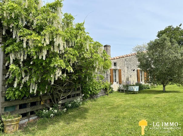 Floirac, Poitou-Charentes 17120