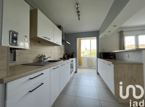 Bourg-lès-Valence, Auvergne-Rhône-Alpes 26500
