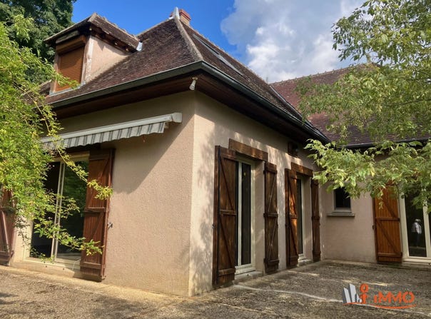 Clamecy, Nièvre 58500