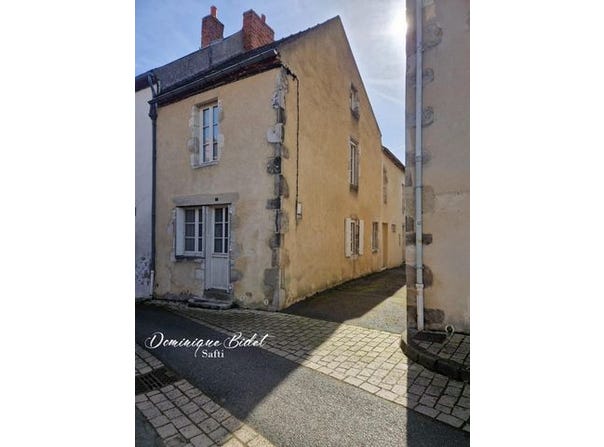 Bellenaves, Auvergne 03330