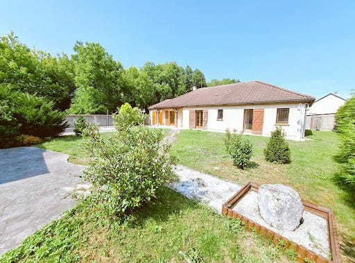 Arcis-sur-Aube, Grand Est 10700