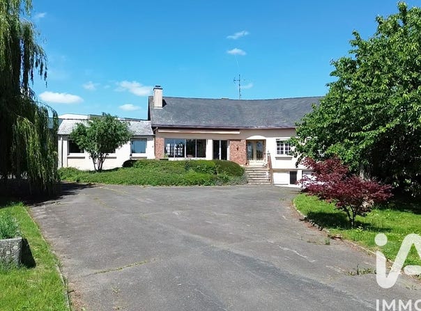Laval, Pays de la Loire 53000
