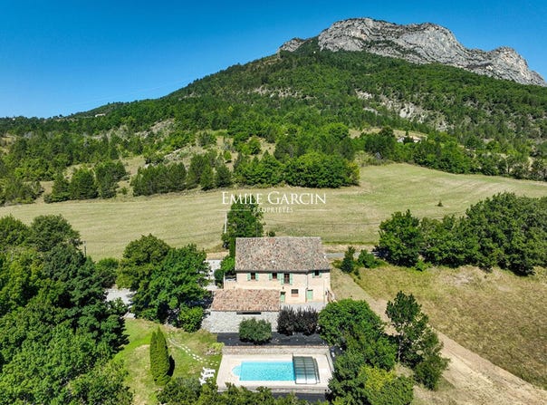Entrepierres, Provence-Alpes-Côte-d'Azur 04200