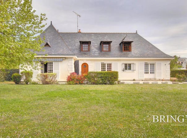 Bourgueil, Indre-et-Loire 37140