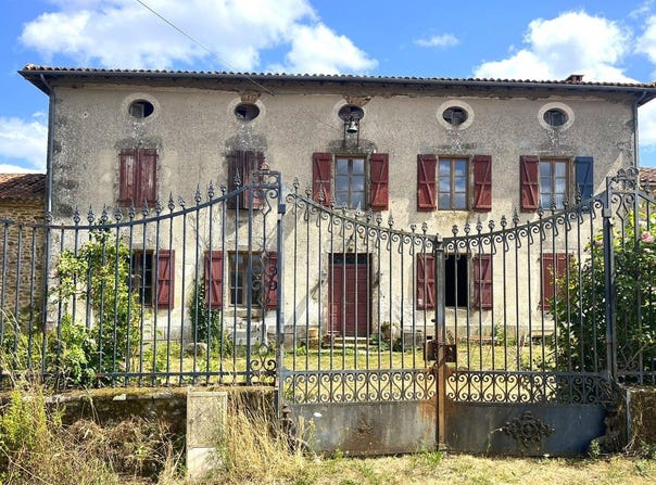 Les Salles-Lavauguyon, Limousin 87440