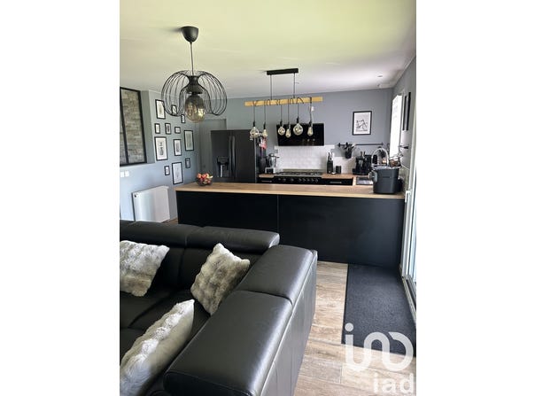 Pernay, Centre-Val de Loire 37230