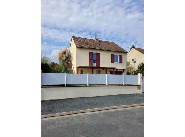 BOUSSAC, Nouvelle-Aquitaine 23600