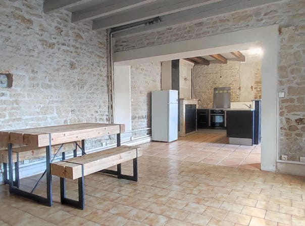 Niort, Nouvelle-Aquitaine 79000