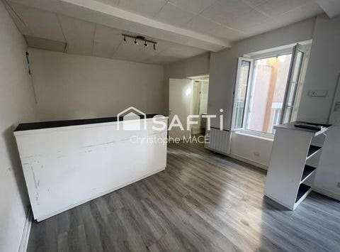 Laval, Pays de la Loire 53000