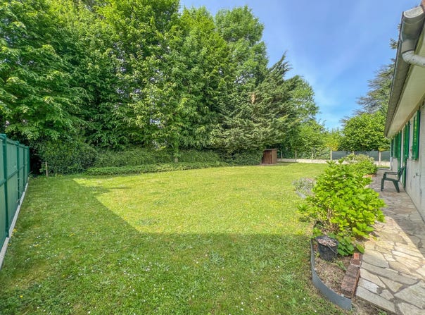 Le Mesnil-Saint-Denis, Yvelines 78320
