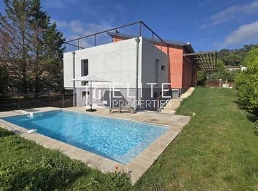 Mouans-Sartoux, Provence-Alpes-Côte d'Azur 06370