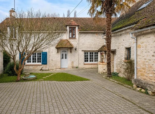 Briarres-sur-Essonne, Centre 45390