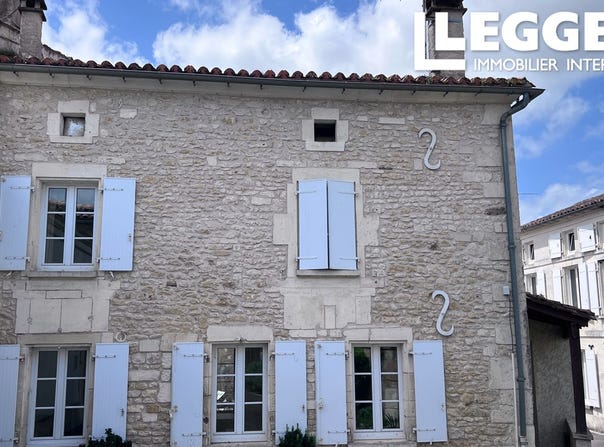 Bourg-Charente, Nouvelle-Aquitaine 16200