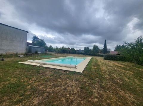 Ainay-Le-Chateau, Auvergne 03360