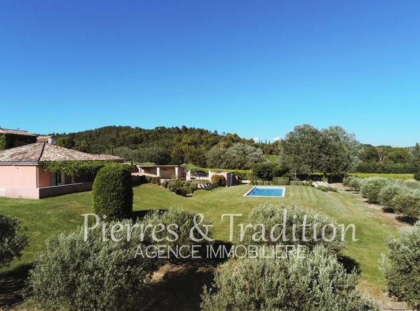 Roussillon, Vaucluse 84220