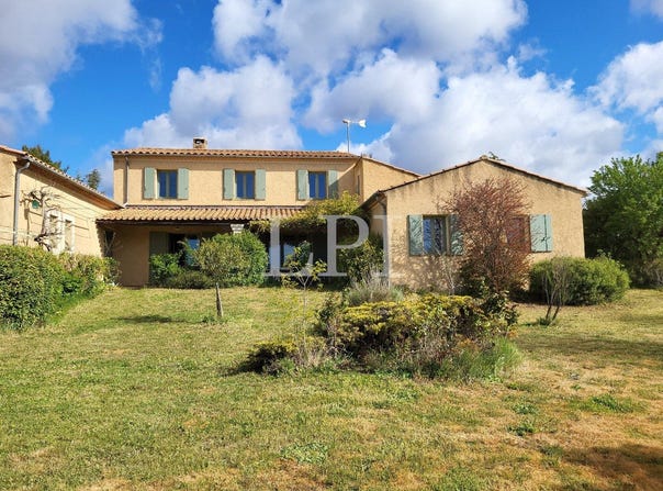 Saint-Saturnin-lès-Apt, Provence-Alpes-Côte-d'Azur 84490