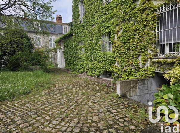 Joigny, Bourgogne-Franche-Comté 89300