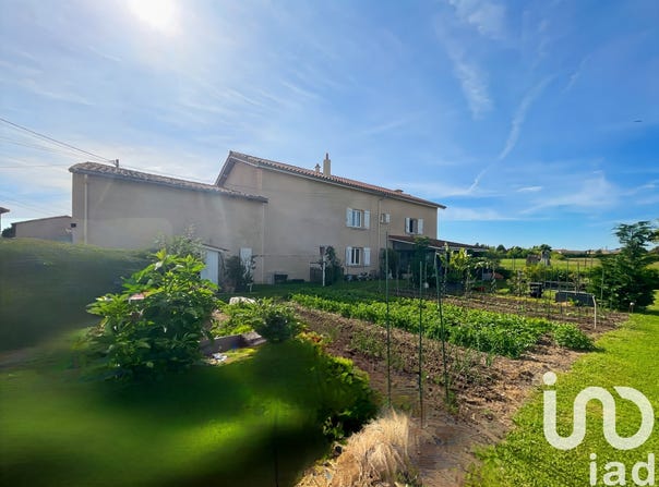 Sury-le-Comtal, Auvergne-Rhône-Alpes 42450