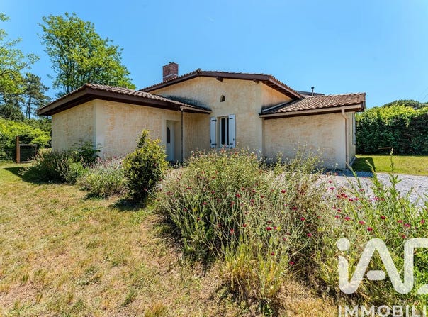 Salles, Nouvelle-Aquitaine 33770