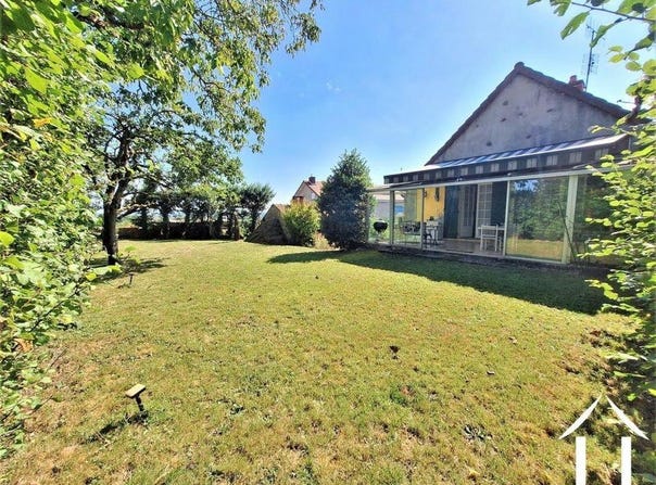 La Guiche, Burgundy 71220