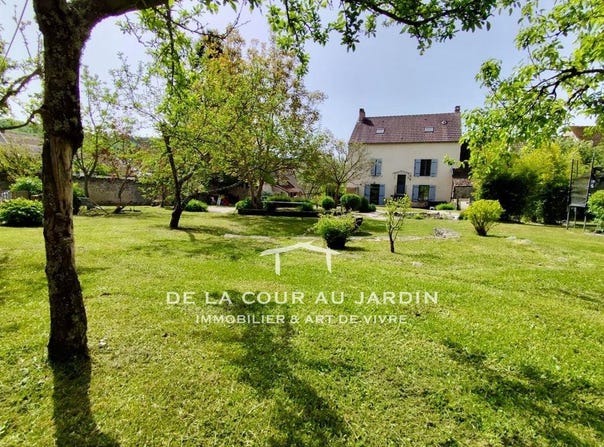 Sainte-Marie-sur-Ouche, Burgundy 21410
