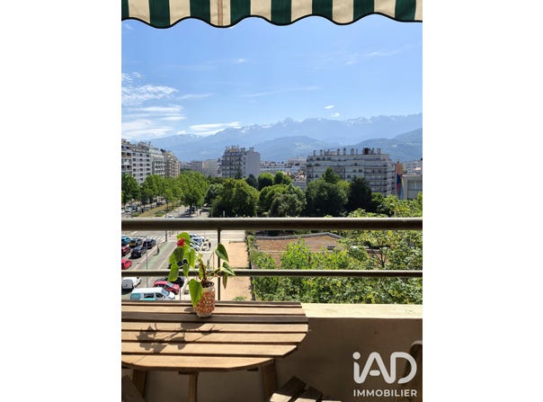 Grenoble, Auvergne-Rhône-Alpes 38100