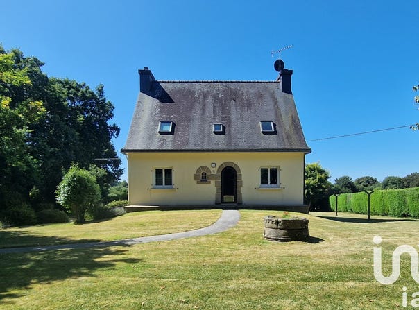 Gourin, Brittany 56110