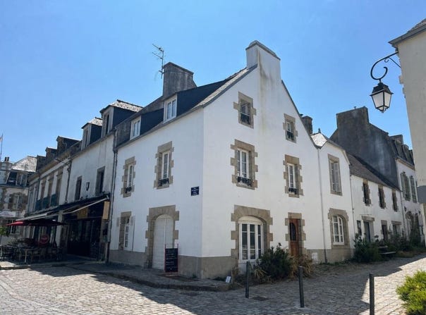 Pont-Croix, Brittany 29790