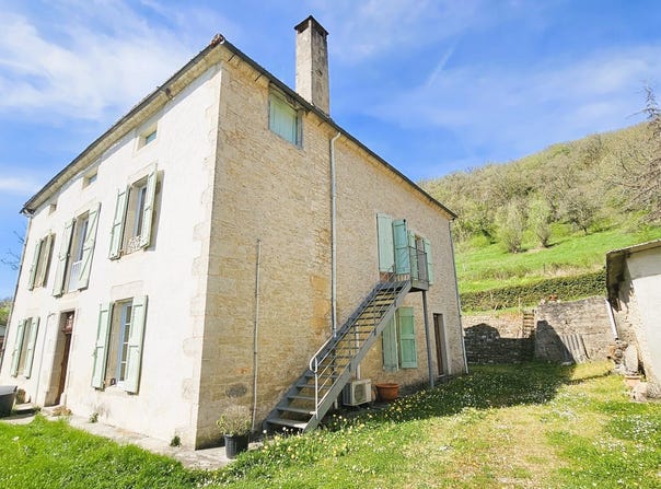 Caylus, Midi-Pyrénées 82160