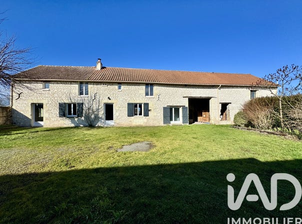 Luzé, Centre-Val de Loire 37120