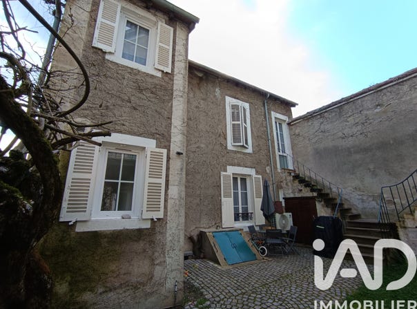 Bourges, Centre-Val de Loire 18000