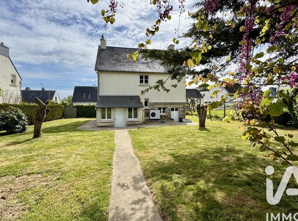 Loudéac, Brittany 22600