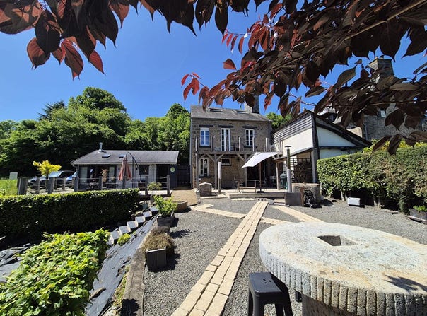 Tinchebray, Lower Normandy 61800