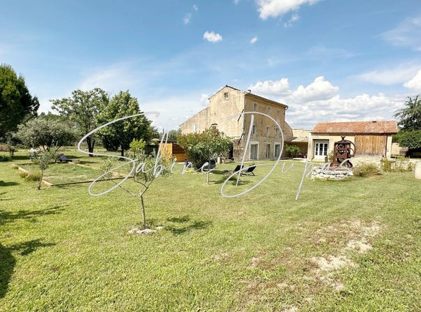 ROBION, Provence-Alpes-Côte d'Azur 84440
