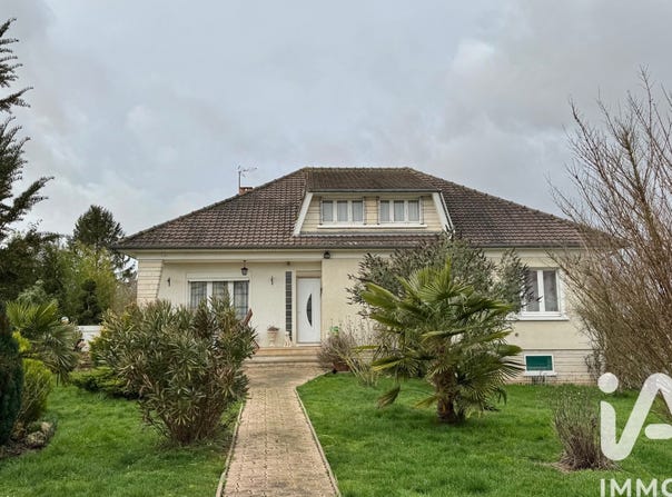 Romilly-sur-Seine, Grand Est 10100