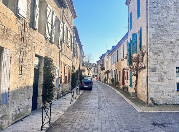 LAUZERTE, Occitanie 82110