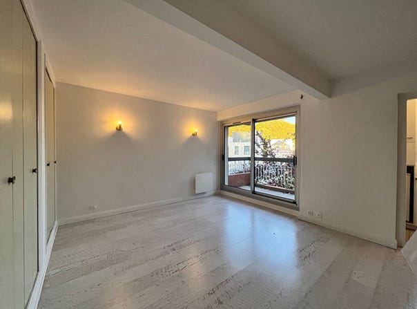 reims, Grand Est 51100