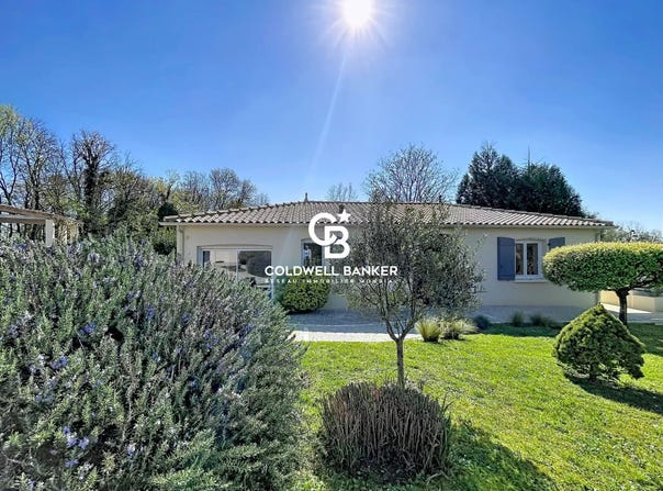 Bussac-sur-Charente, Poitou-Charentes 17100