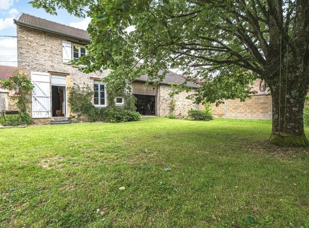 Machault, Grand Est 08310