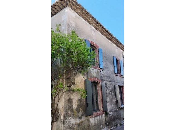 BUISSON, Provence-Alpes-Côte d'Azur 84110