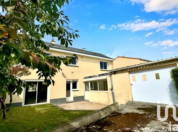 Mauges-sur-Loire, Pays de la Loire 49410