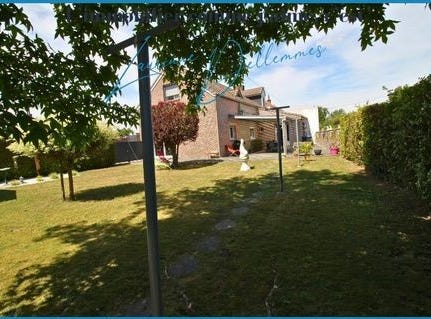NIVELLE, Nord-Pas-de-Calais 59230