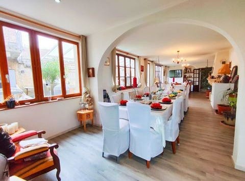 VILLAINES EN DUESMOIS, Bourgogne 21450