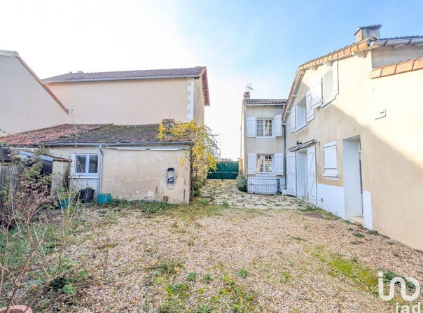 LUSSAC-LES-CHÂTEAUX, Nouvelle-Aquitaine 86320