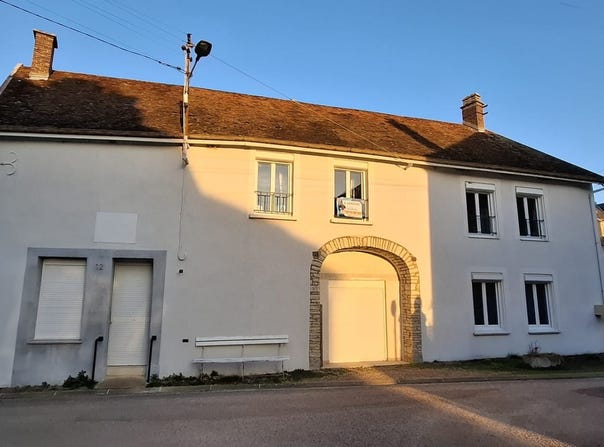 Essoyes, Grand Est 10360