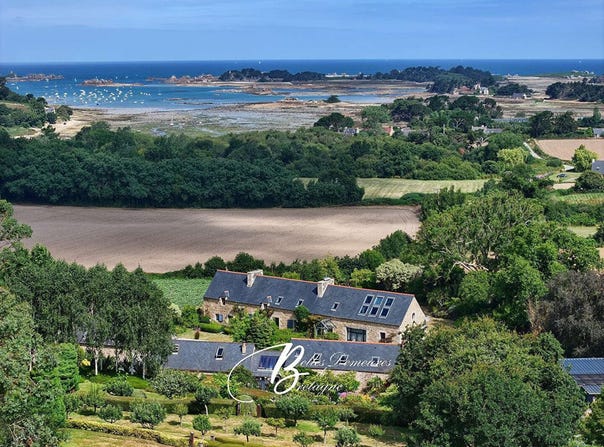 Penvénan, Brittany 22710