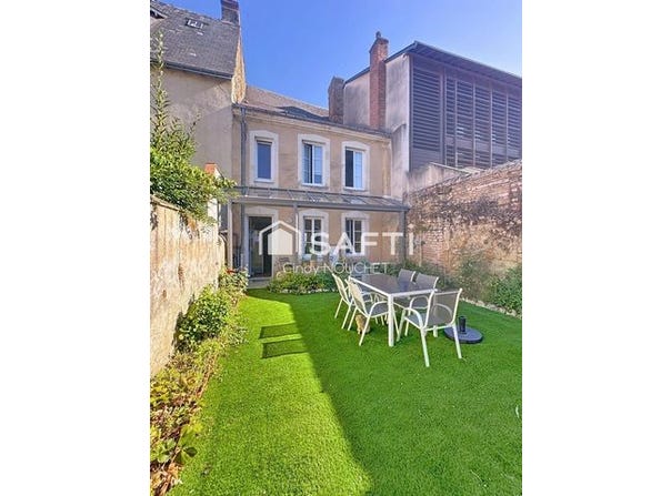 La Fleche, Pays de la Loire 72200
