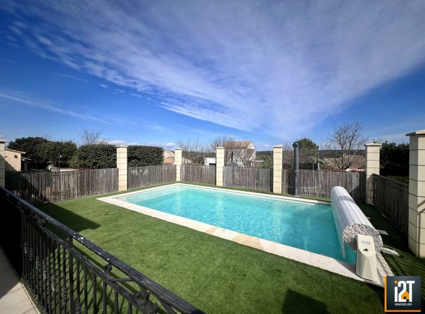 Saint-Maximin, Languedoc-Roussillon 30700