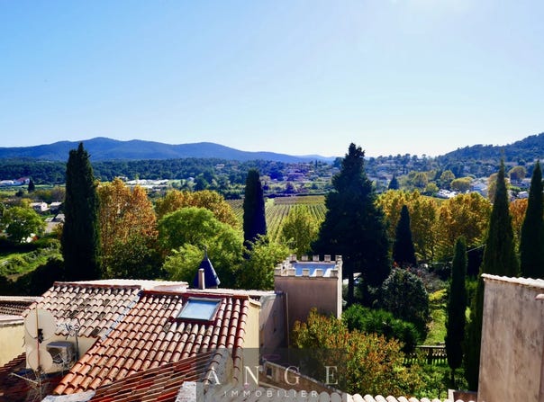 Carnoules, Var 83660